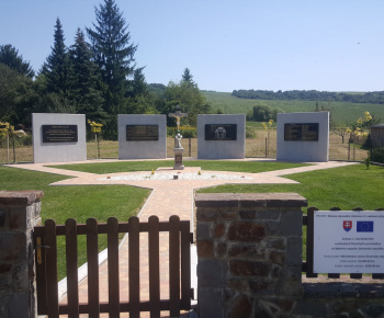 Aktuality / Posviacka vojnového cintorína - foto
